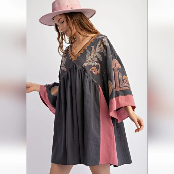 New Easel Embroidered Boho Floral Poly Linen Woven Dress - Picture 3 of 4